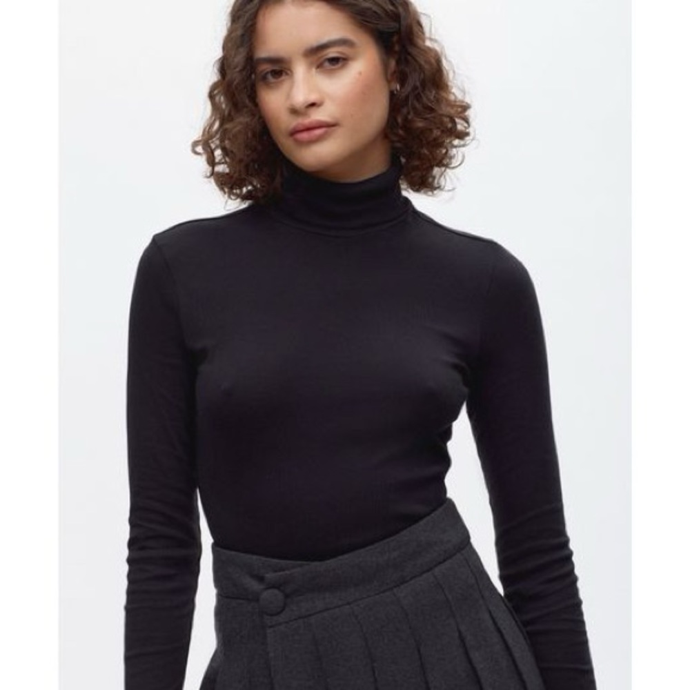 Kotn neutral pale blue turtleneck
